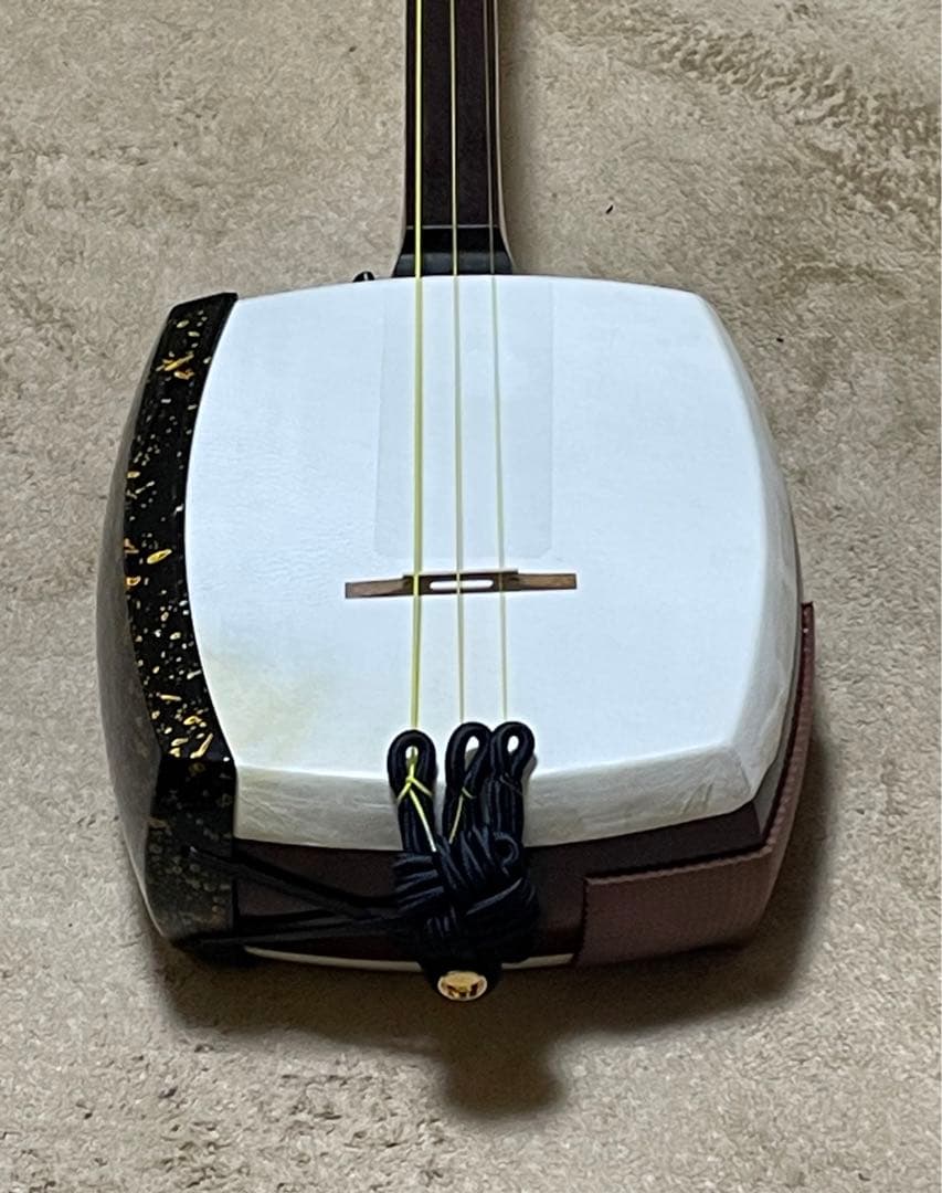 = ゆうえんちー = 津軽紅木金細三味線(通常撥+鼈甲撥付)