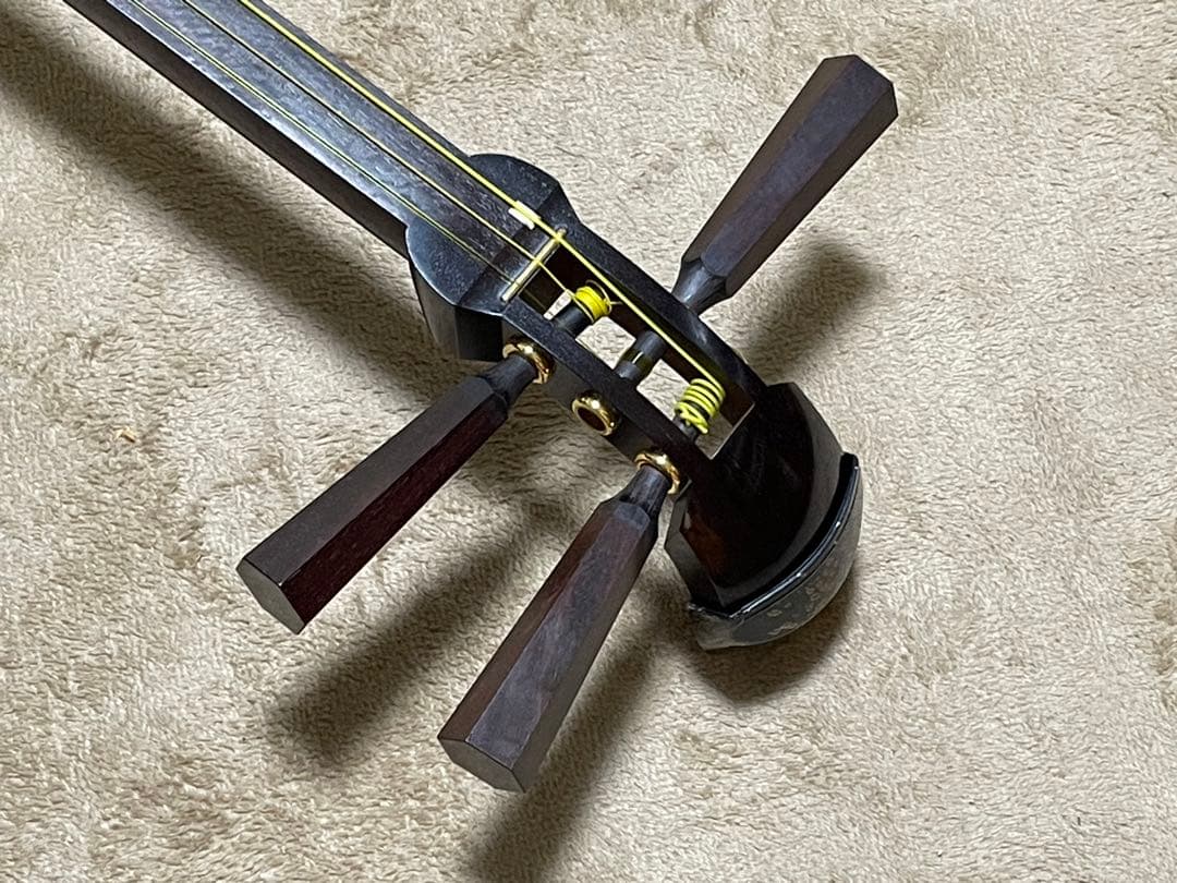 = ゆうえんちー = 津軽紅木金細三味線(通常撥+鼈甲撥付)