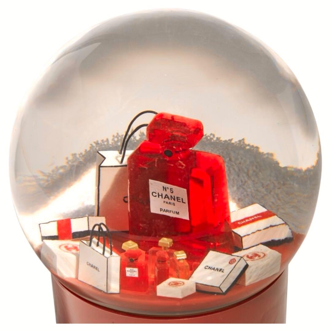 【新品未開封】 CHANEL N°5 赤 スノードーム 特大サイズ 電動式 ①