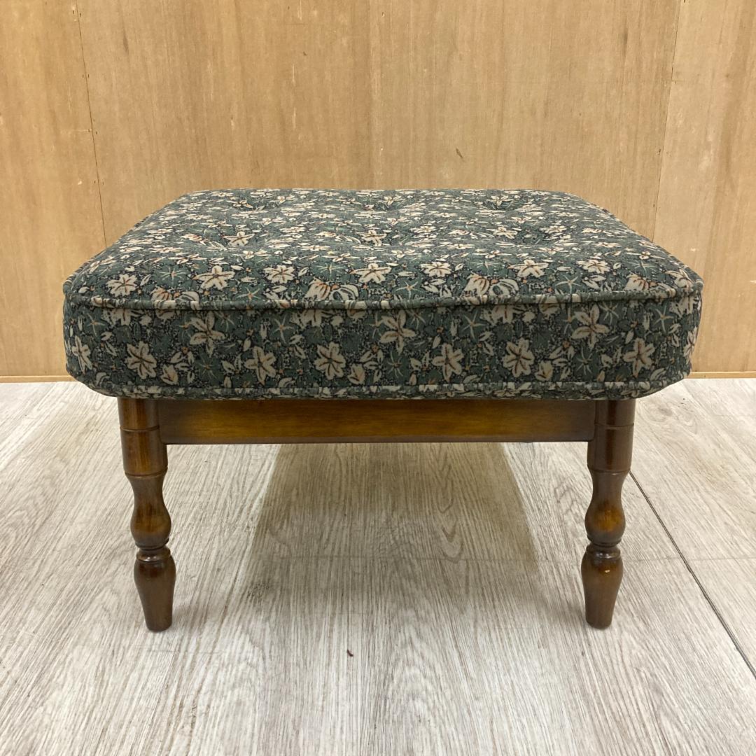 Pepsi Planet様用【カリモク】コロニアル スツール　オットマン