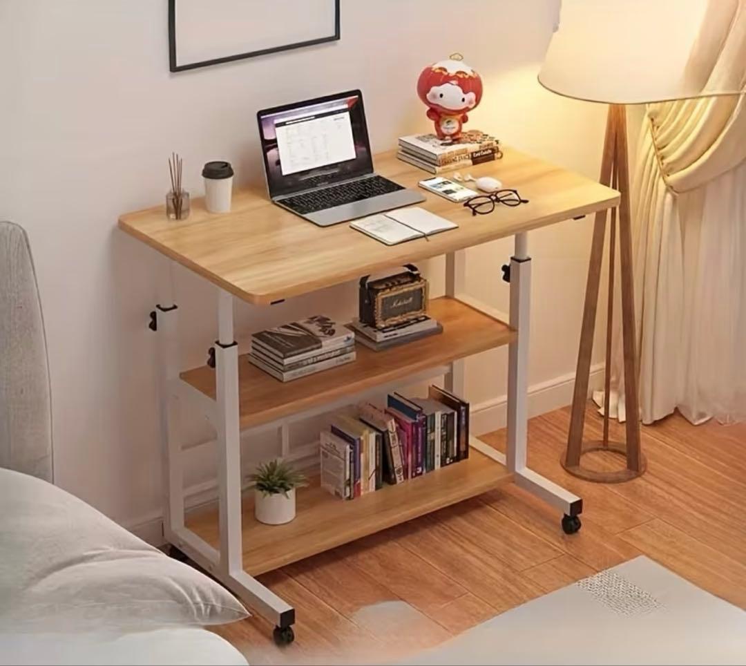 調節可能なベッドテーブルまたは通常のテーブル.