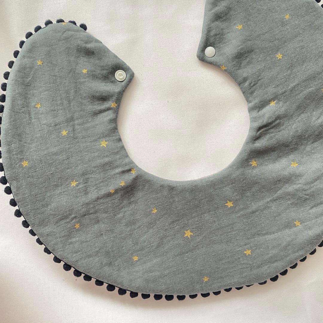 No.705 ハンドメイドスタイ リバーシブル - メルカリ