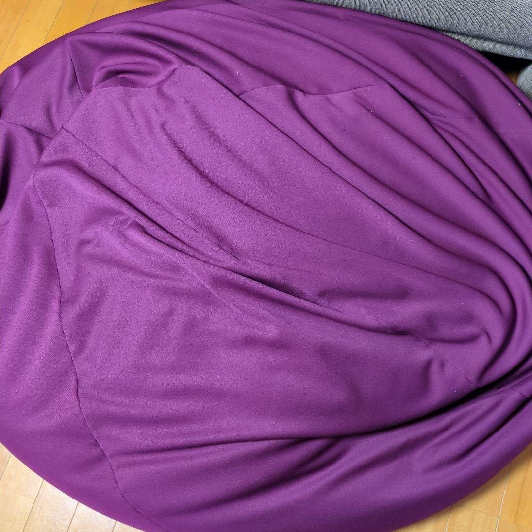 ハナロロ　ワインカラービーズクッション使用品