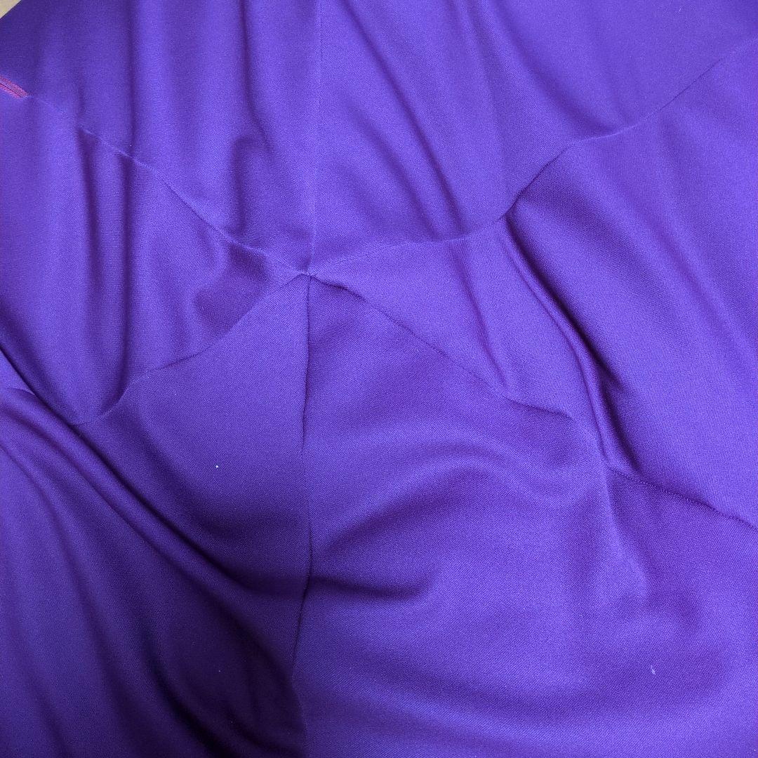 ハナロロ　ワインカラービーズクッション使用品