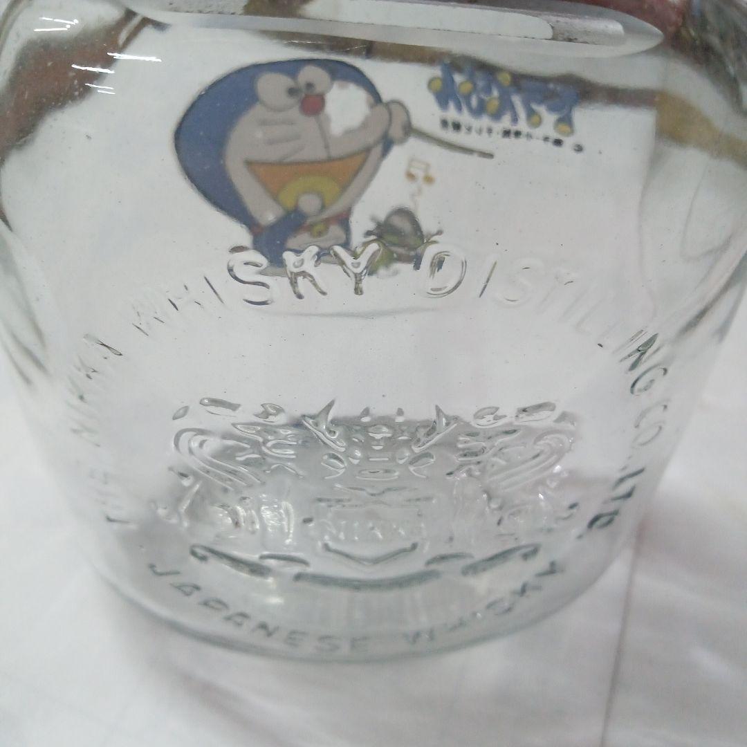 ウイスキーボトル型ドラえもん貯金箱 - メルカリ