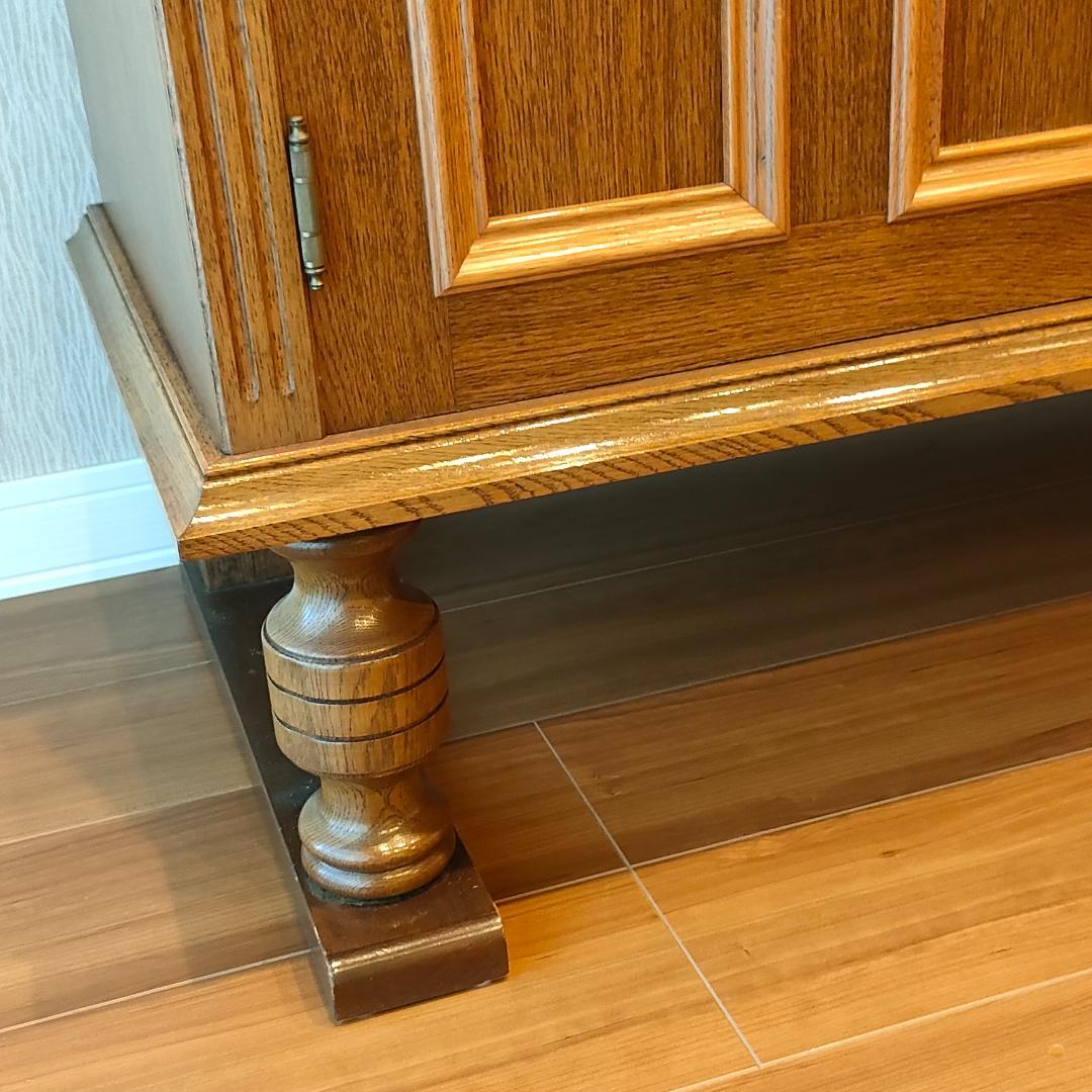 起立木工　アンティークキャビネット　ブルボーズレッグ　引出し2杯