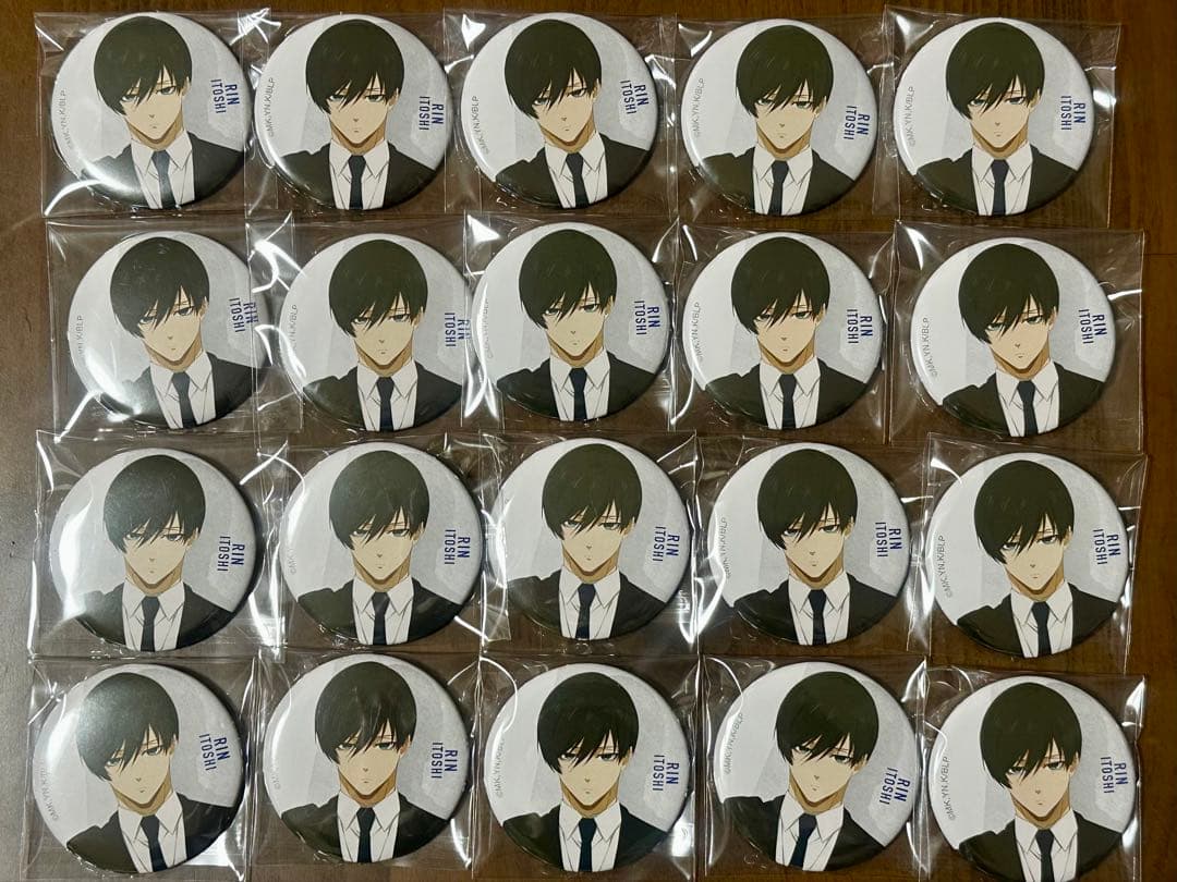 ブルーロック 糸師凛 缶バッジ ベースヤード 初期 第一弾 20個 - メルカリ