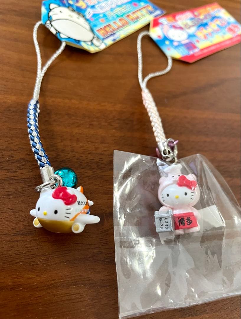 新品 ご当地キティ 根付 九州 福岡.北九州空港限定 - メルカリ
