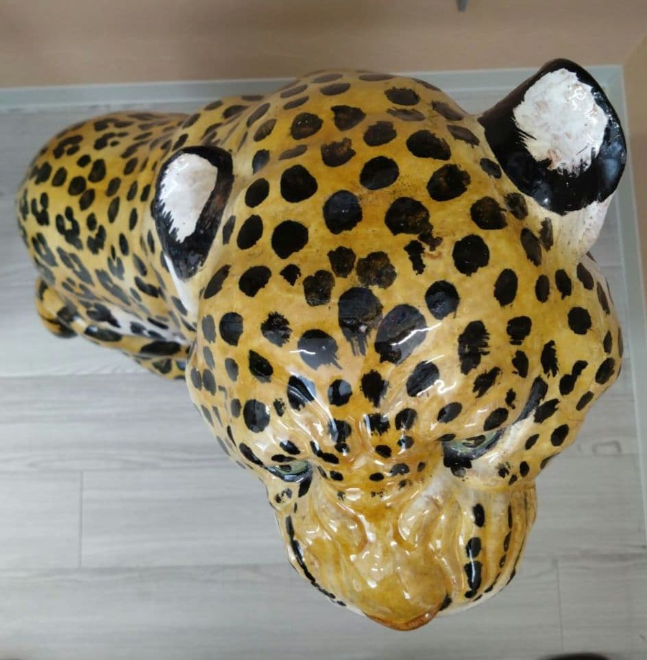 チーター　ピューマ　陶器置物