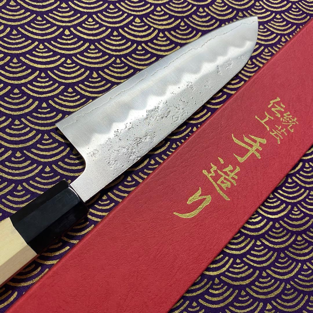 堺匠味正 梨地 銀三鋼 三徳165mm水牛八角柄