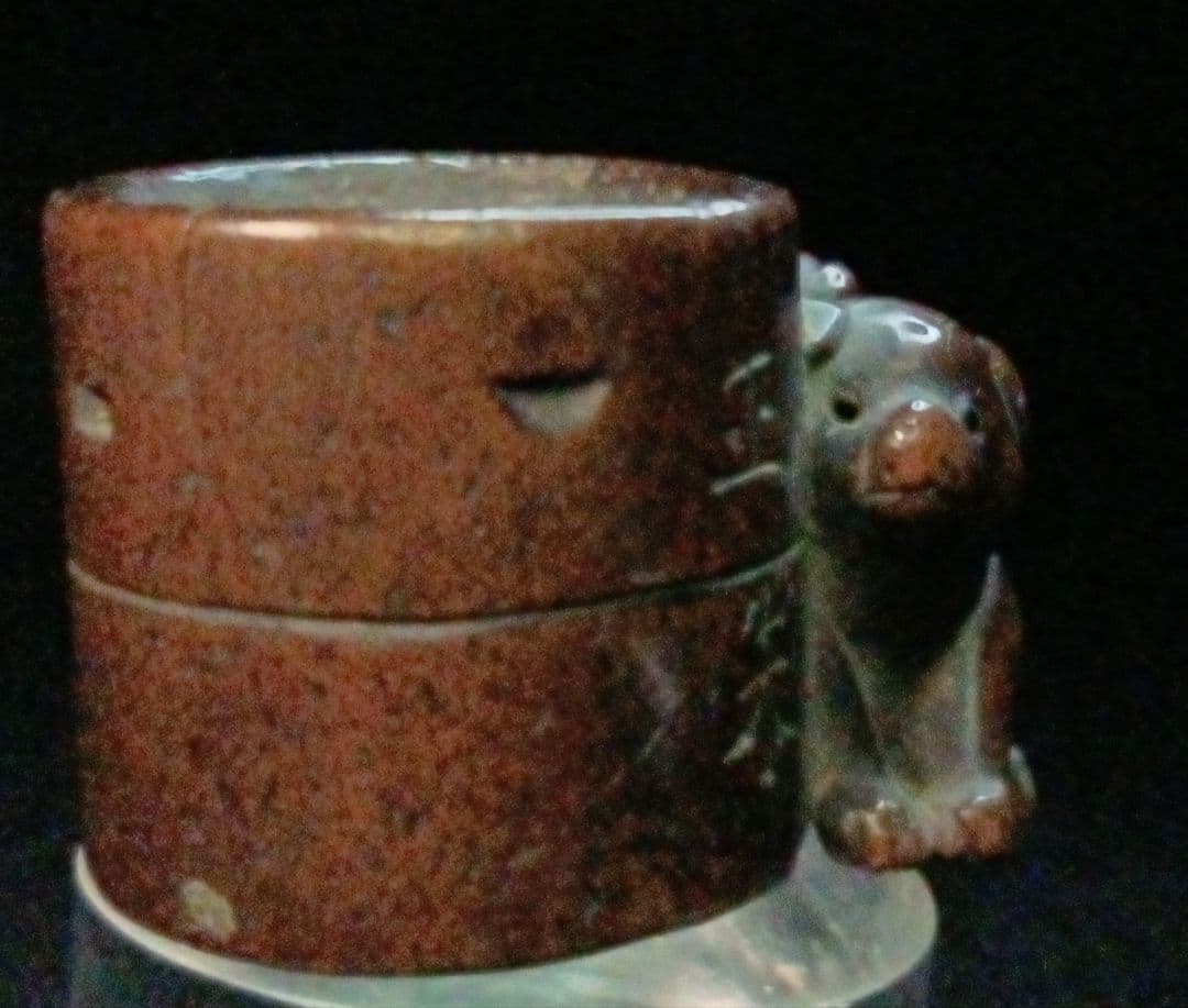 正朱 在銘 根付 柘植彫「ニ匹の子犬 と 石うす」 安産祈願 江戸時代