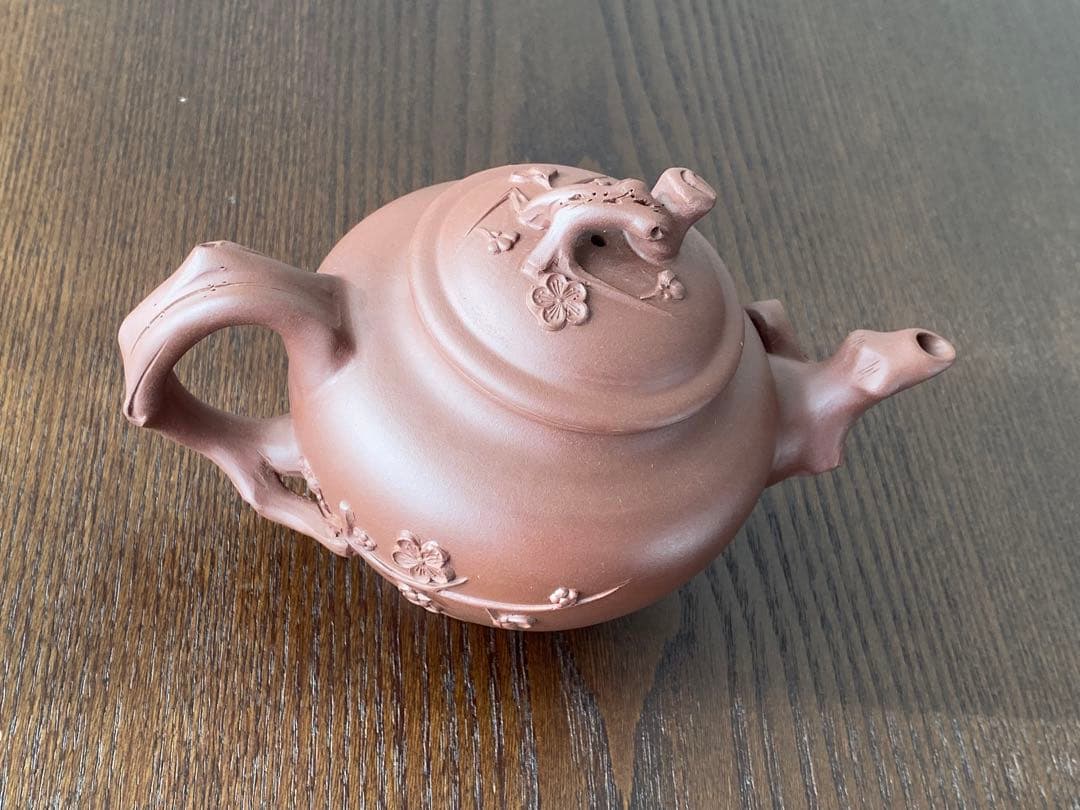 湯志明？？中国宜興落款　紫砂茶壺　急須　梅花　骨董品　時代物