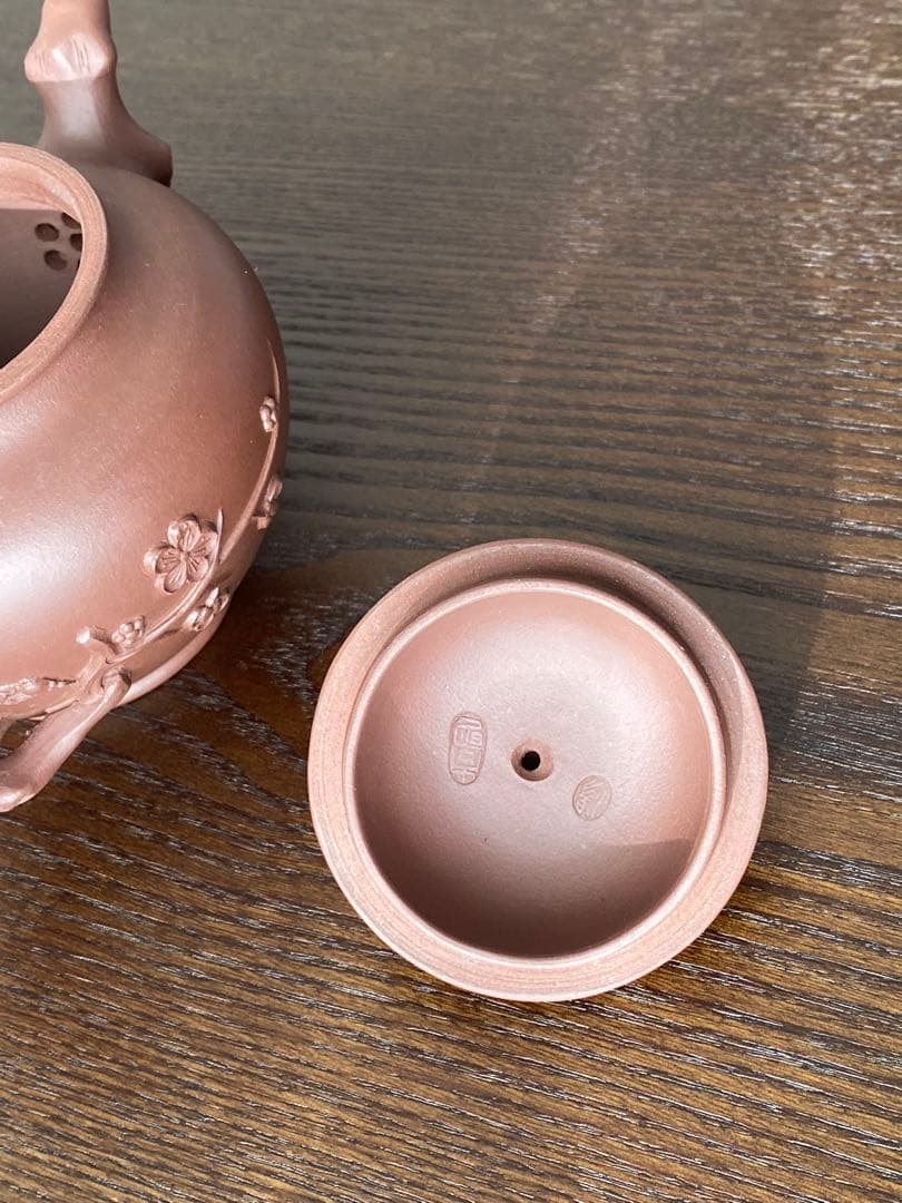 湯志明？？中国宜興落款　紫砂茶壺　急須　梅花　骨董品　時代物