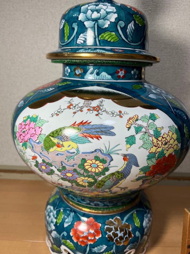 366 有田焼　金龍窯　博山作　沈香壷　飾壷　美品