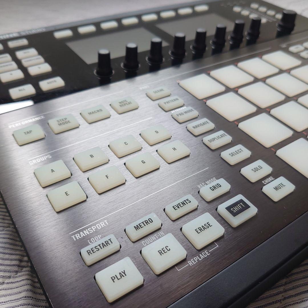 MASCHINE STUDIOと13万円分の拡張パック18種セット