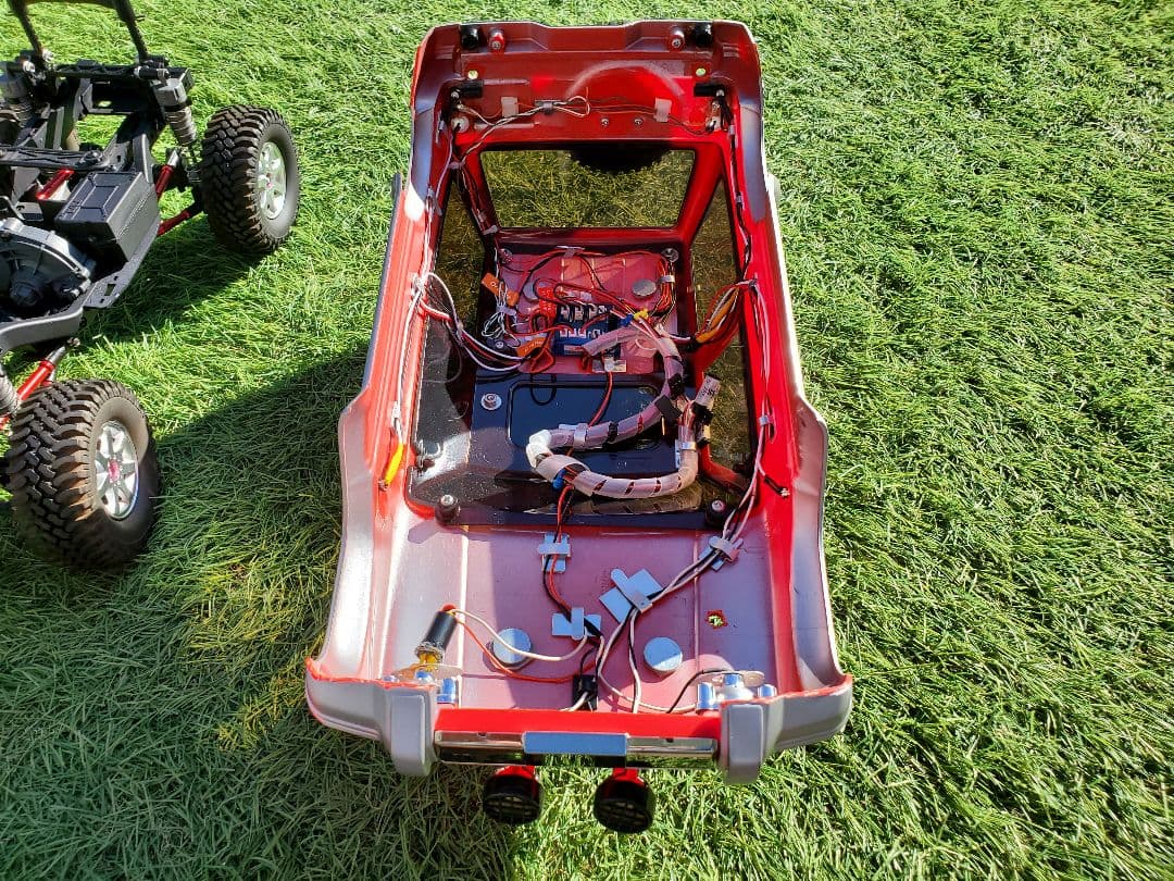 タミヤCC02 タミヤパジェロメタルトップ