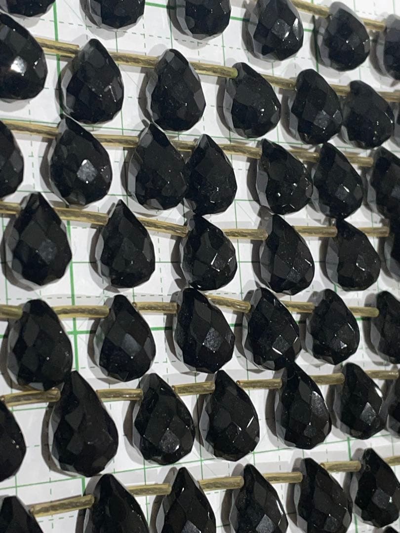 【大ロット】天然石 オニキス ドロップ（ペアシェイプ）18連セット 約650g