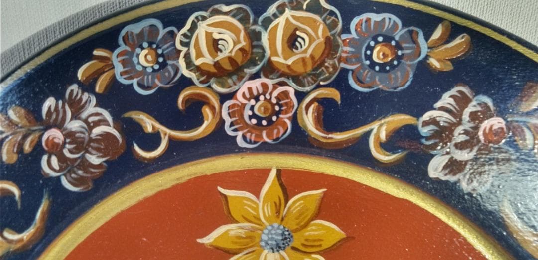 いつまでも元気で　　ガルーダのいる飾り盆 　1500円値下げしました。