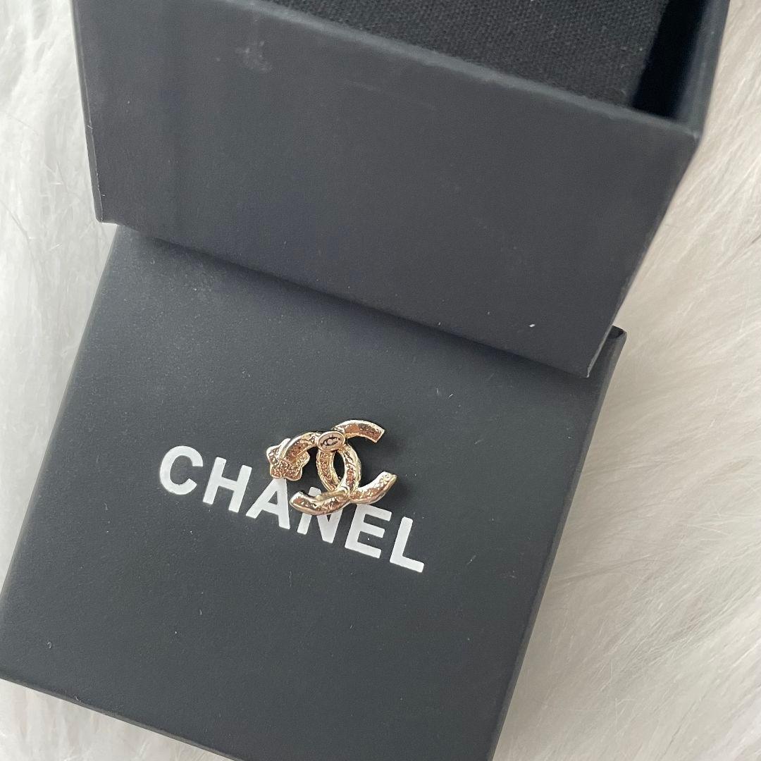 CC ピアス ♡ ゴールド