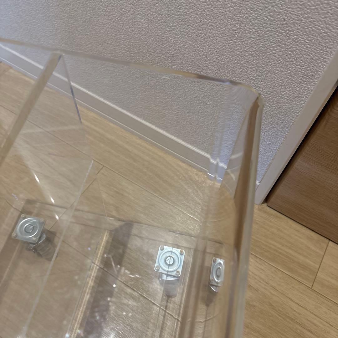 アクリル　サイドテーブル