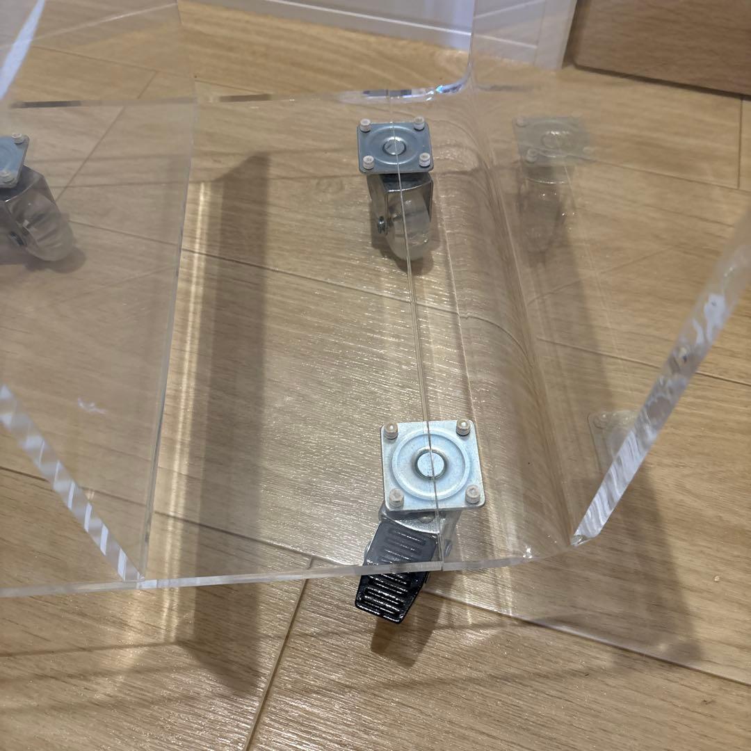 アクリル　サイドテーブル