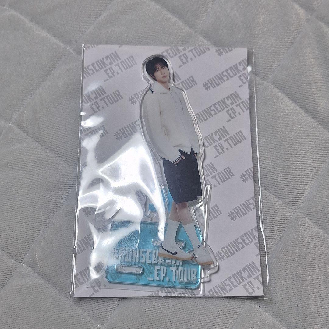 BTS JIN ジン アクリルスタンド RUNSEOKJIN EP TOUR - メルカリ