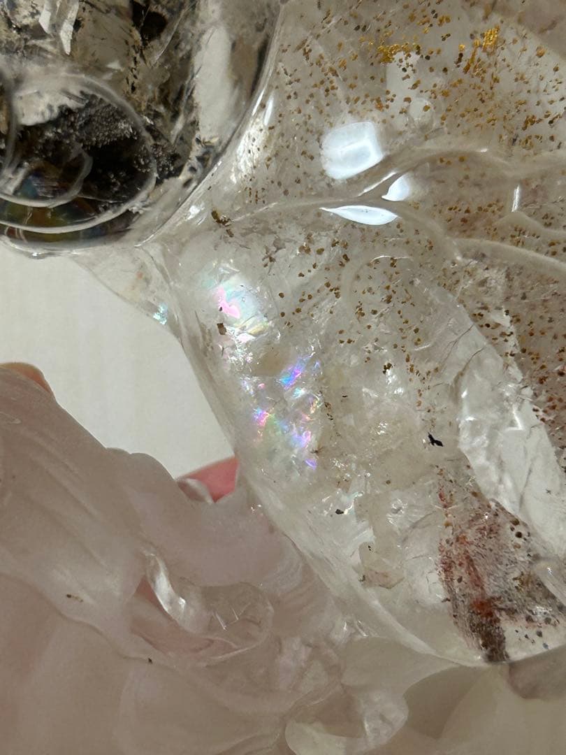 レインボーあり　龍彫り　水晶　置物　台座付き　天然石　パワーストーン