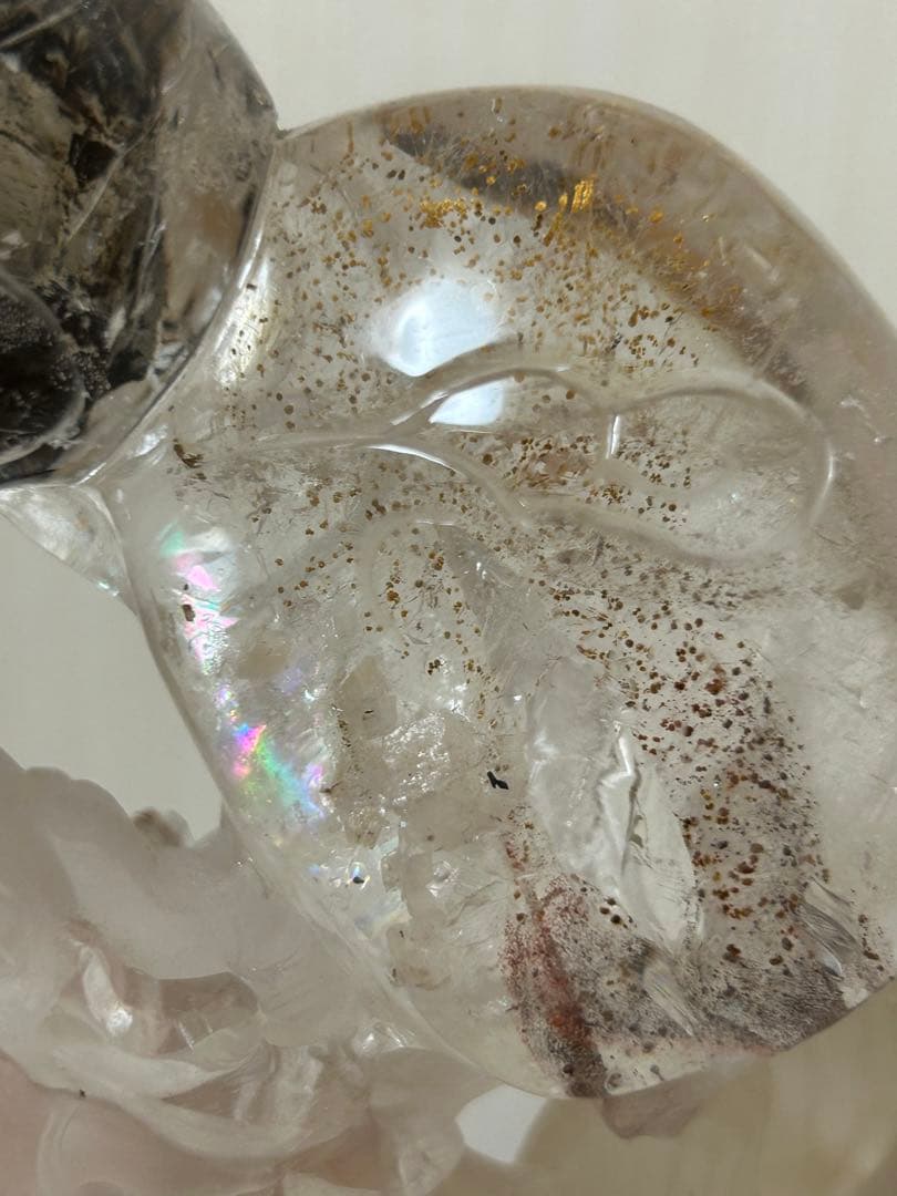 レインボーあり　龍彫り　水晶　置物　台座付き　天然石　パワーストーン