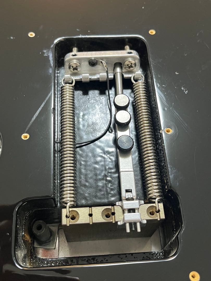 musicman axis （USA）gold w/trem Dチューナー - メルカリ