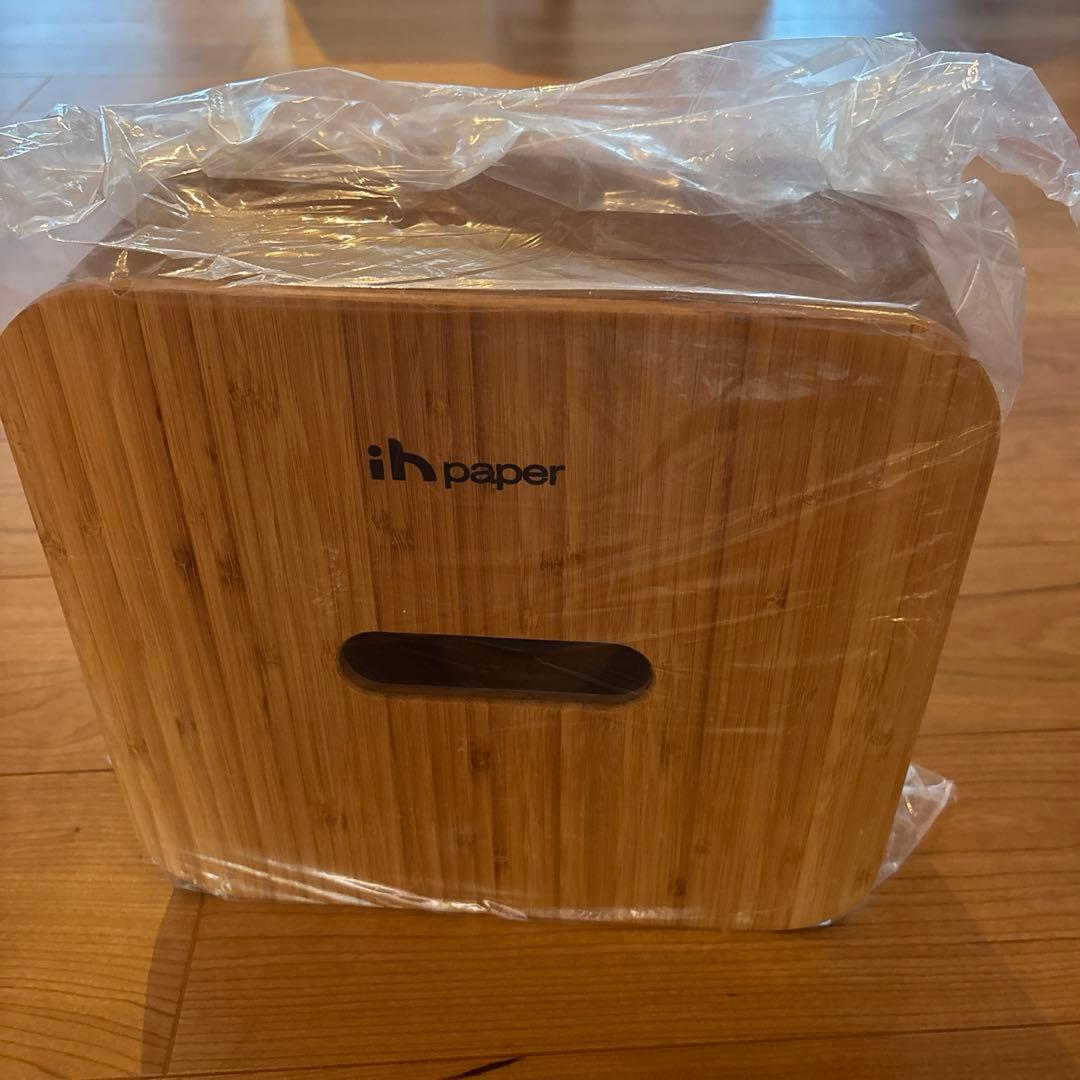 折りたたみ　ペーパーベンチ