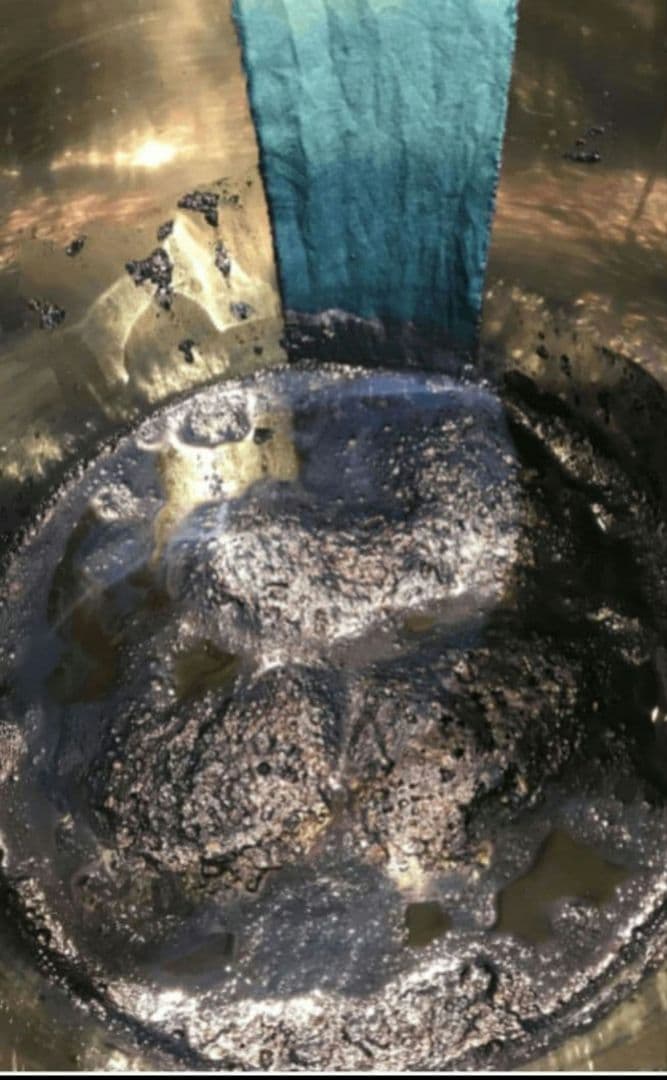 ＜未使用＞正藍染とカテキュー染めの敷物　機織り　自然の織りなすハーモニー