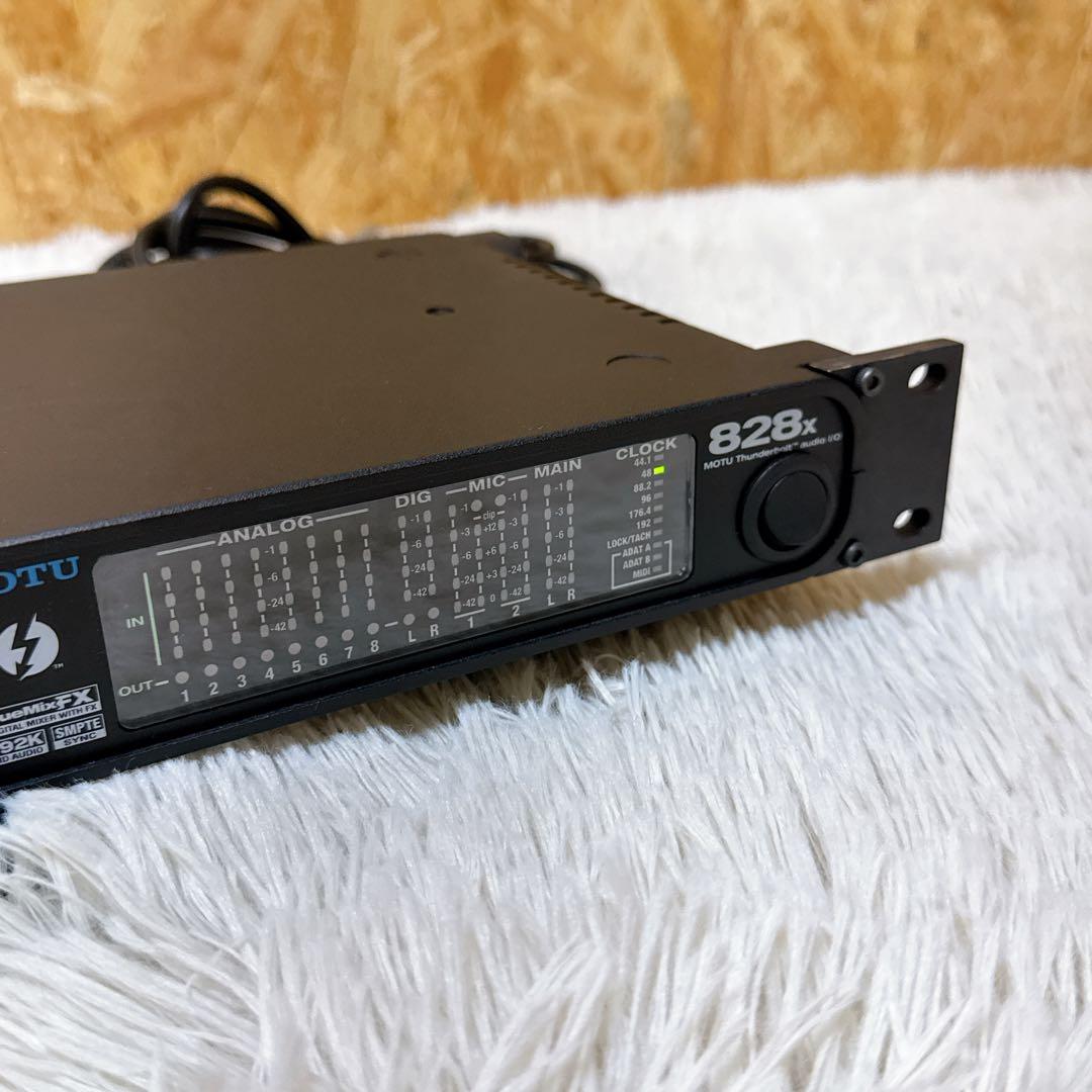 MOTU 828x Thunderbolt/USBオーディオインターフェイス