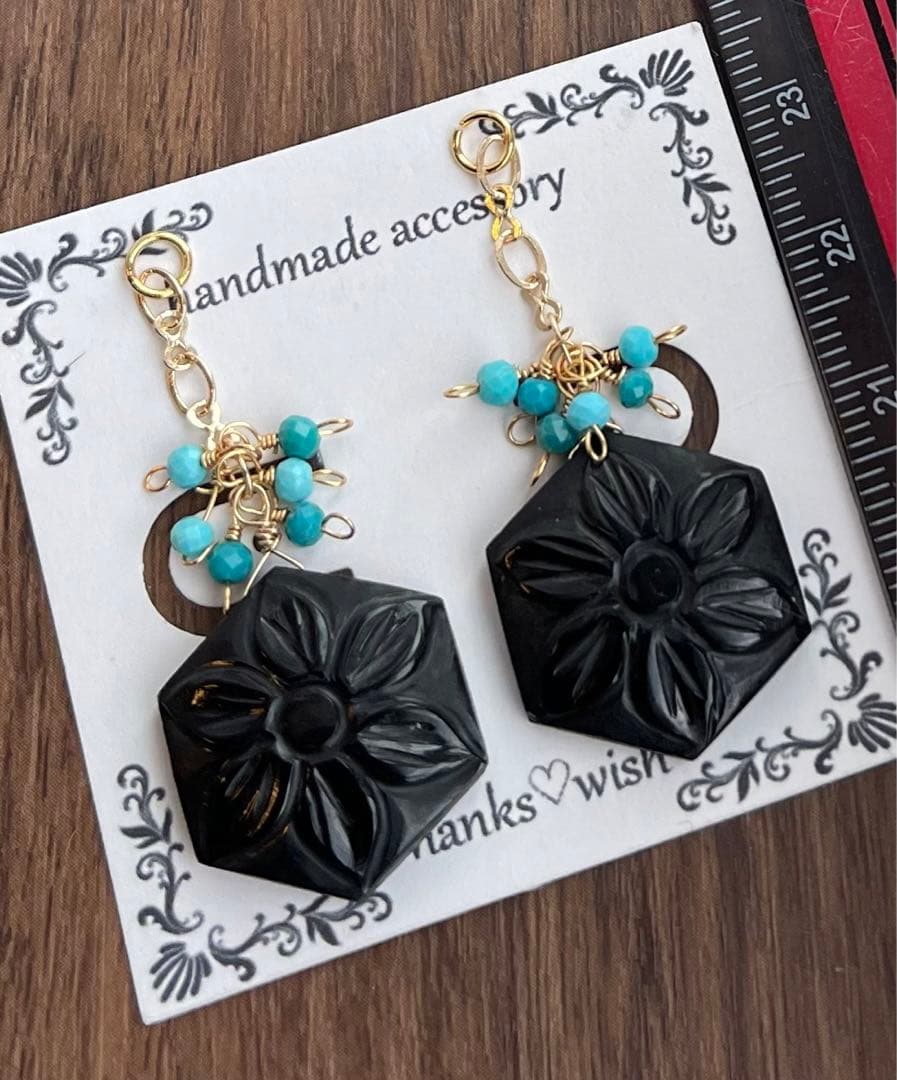 1ペアのみ オニキス花カービング のピアスチャーム·͜· ︎︎