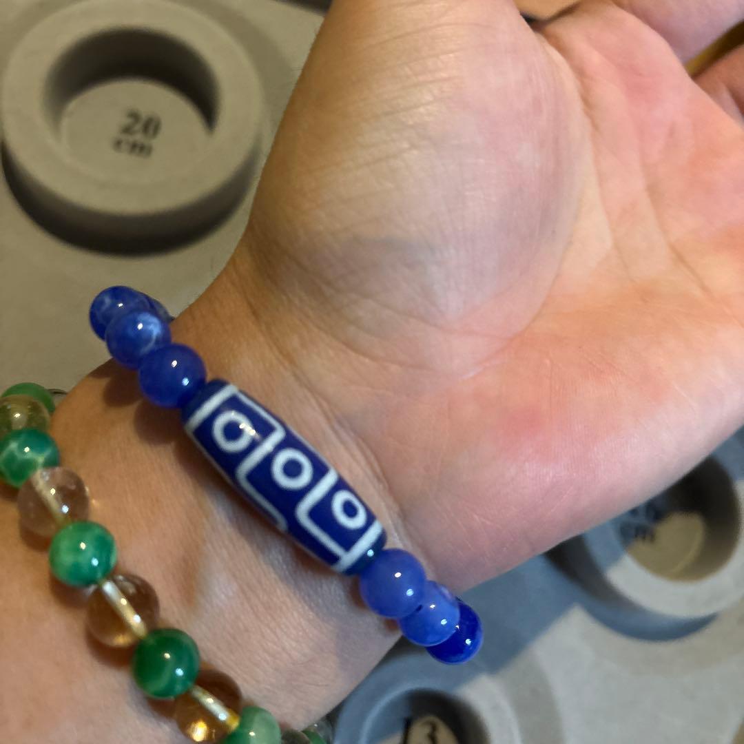 老玉髄逆！九眼天珠！すごいパワー！ズーンとくる！