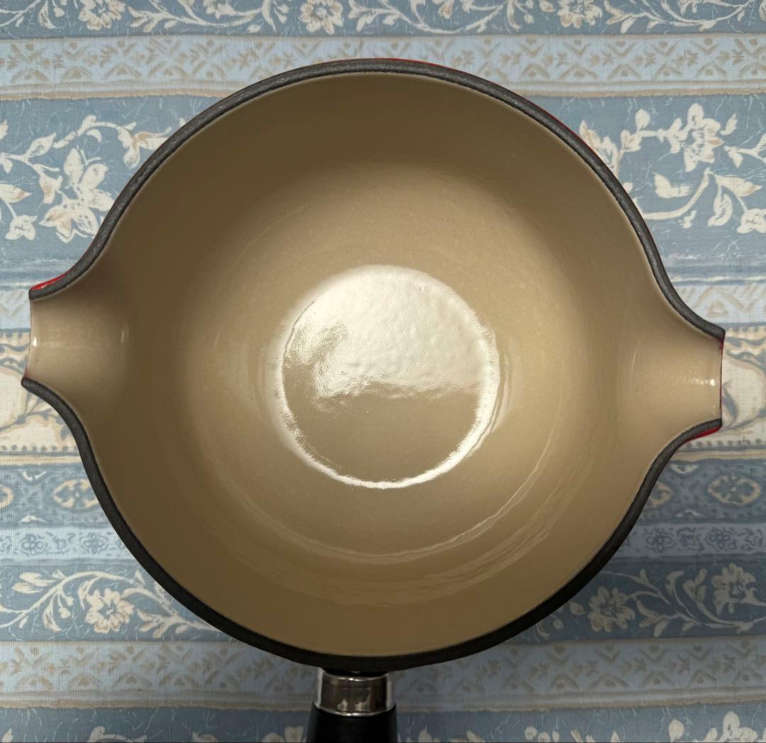 LE CREUSET パパライン　レッド