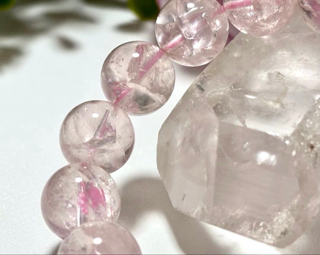 はち　虹煌めく愛の守護石　幻のプレミアムアイリスローズクォーツ　13.1㎜