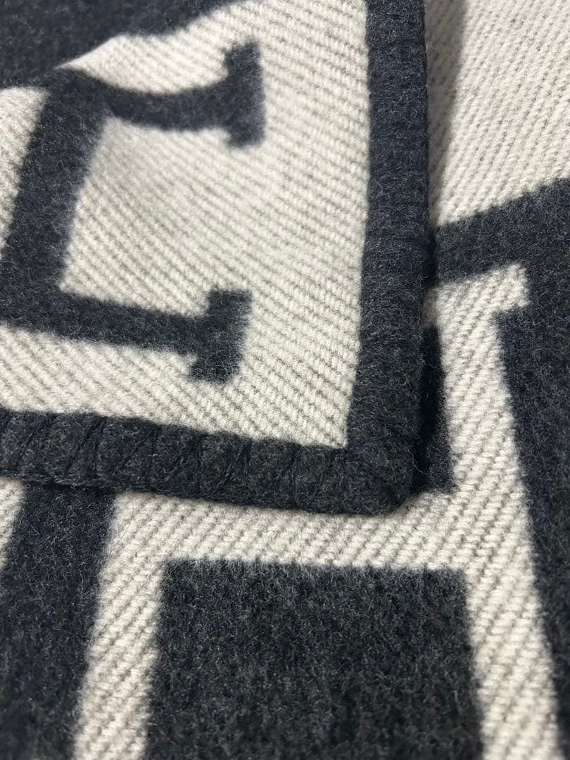 エルメス アヴァロン ブランケット 未使用 ブラック×ホワイト 保存袋付 正規品