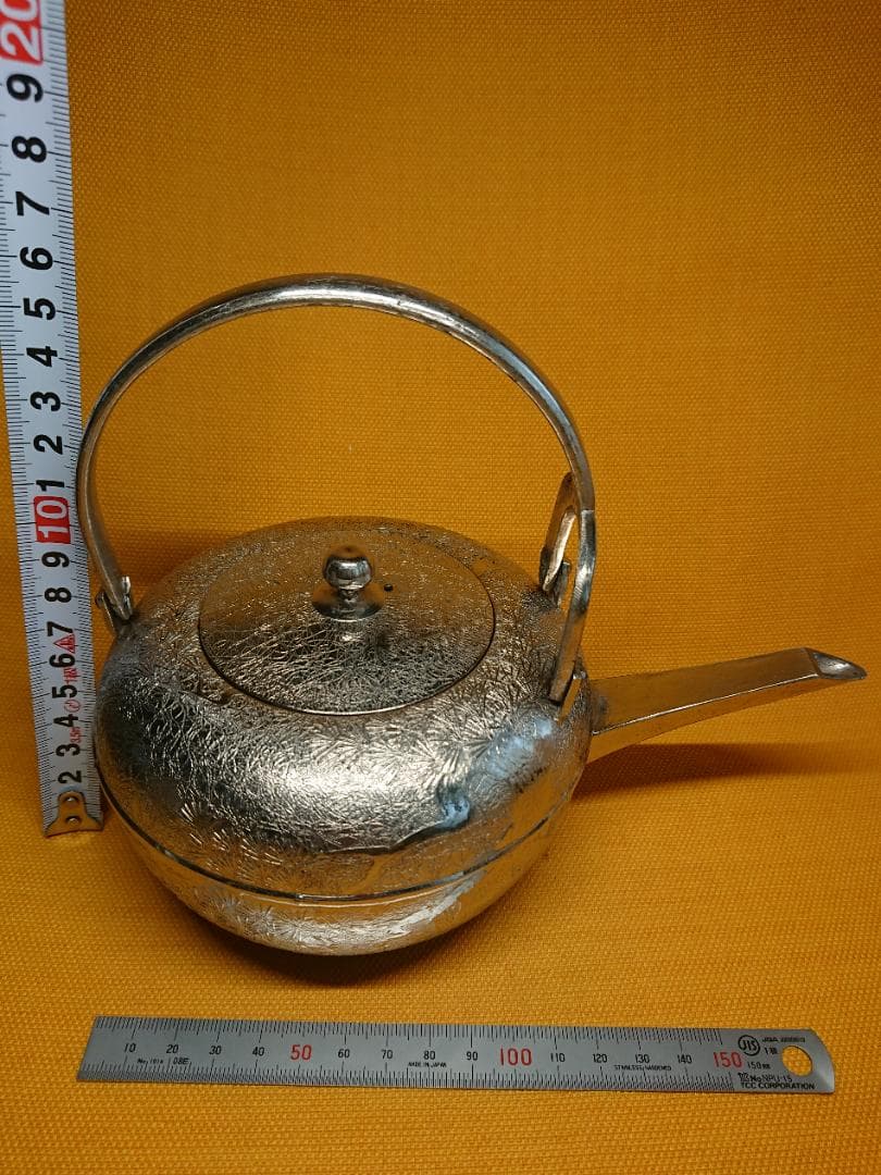 急須　酒器　骨董　金属　オブジェ　置物　インテリア　工芸品　美術品　A1319
