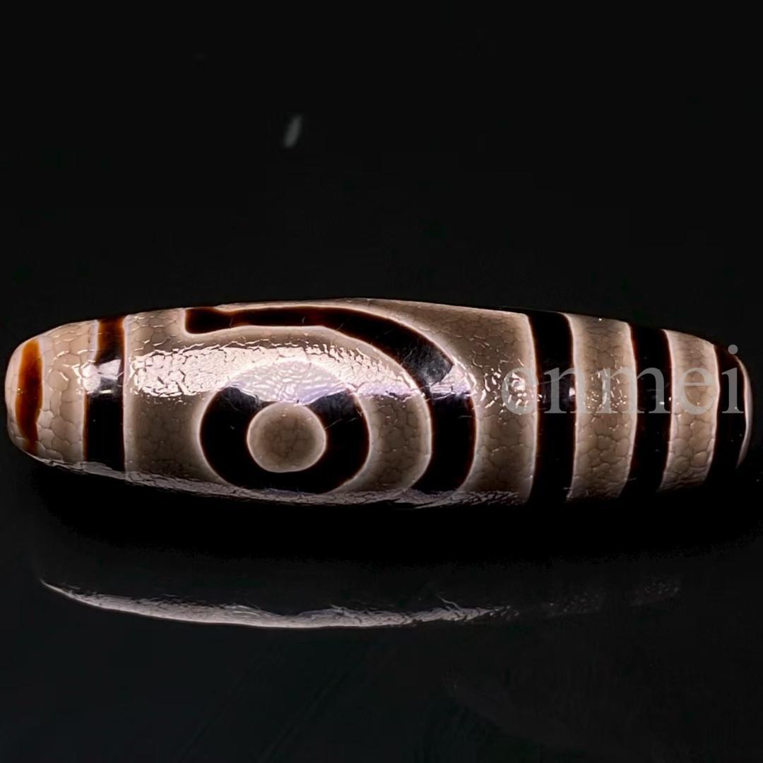 中国古美術・藏區老料・開片龍紋二眼天珠・西蔵