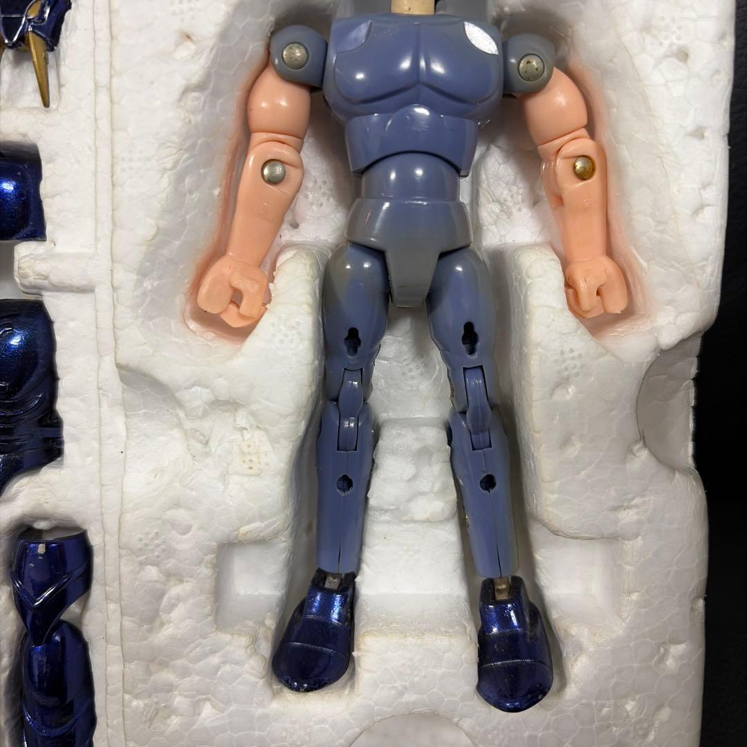 聖闘士聖衣大系 イプシロンローブ イプシロン星アリオトのフェンリル神闘衣