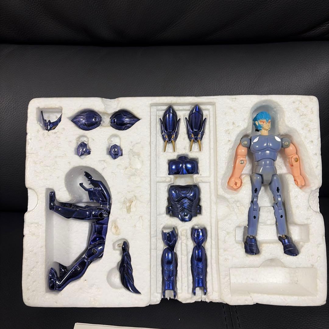 聖闘士聖衣大系 イプシロンローブ イプシロン星アリオトのフェンリル神闘衣