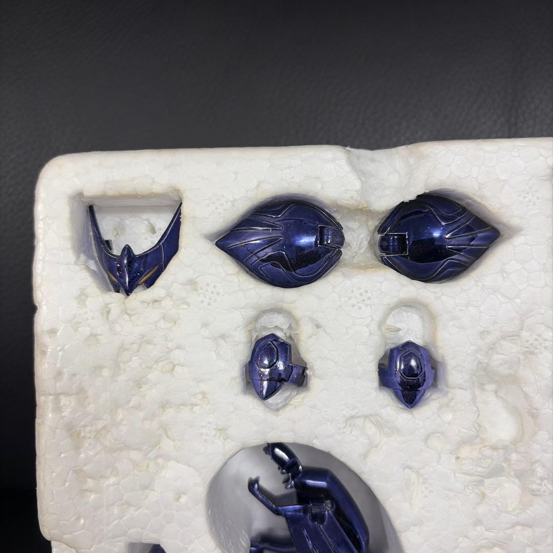 聖闘士聖衣大系 イプシロンローブ イプシロン星アリオトのフェンリル神闘衣