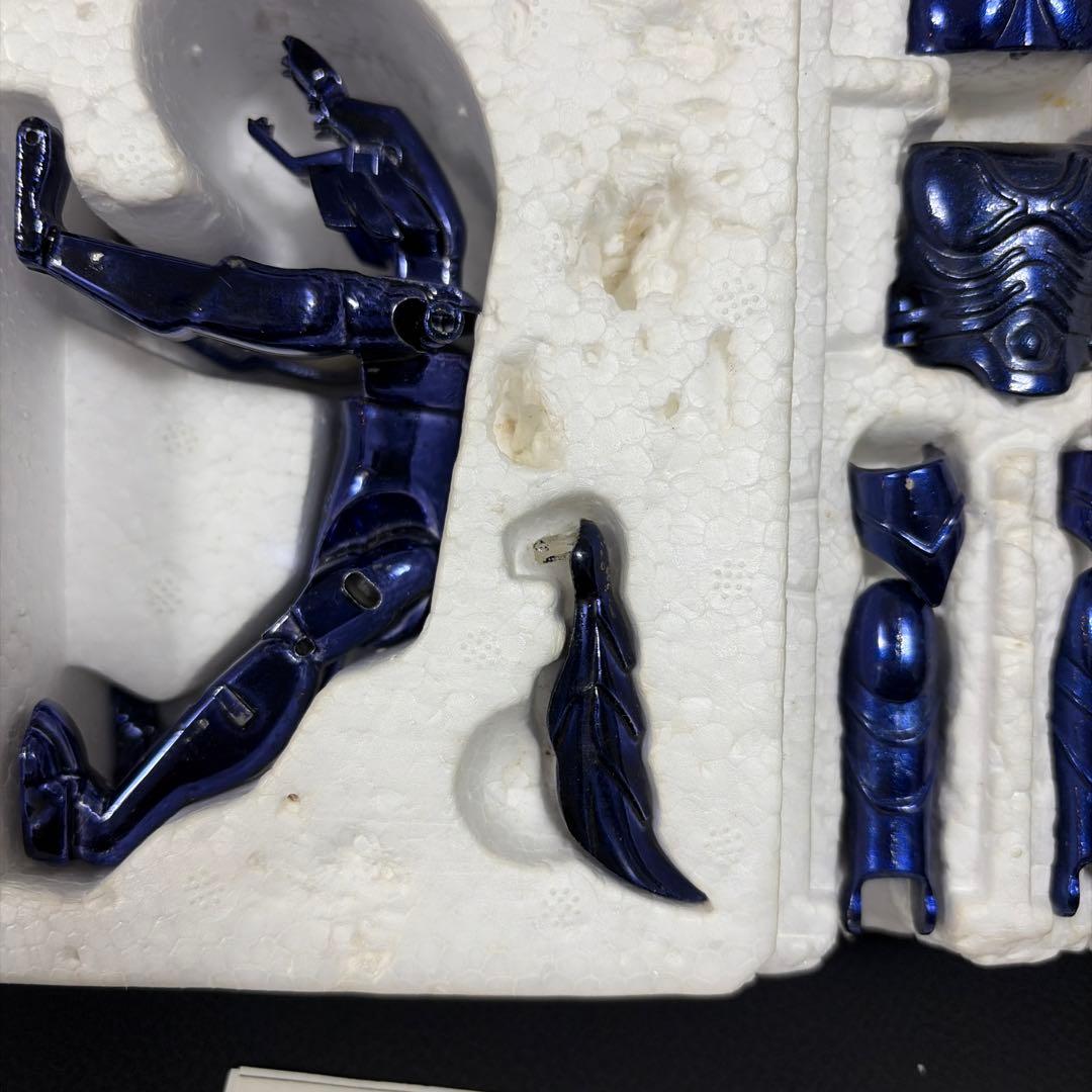 聖闘士聖衣大系 イプシロンローブ イプシロン星アリオトのフェンリル神闘衣