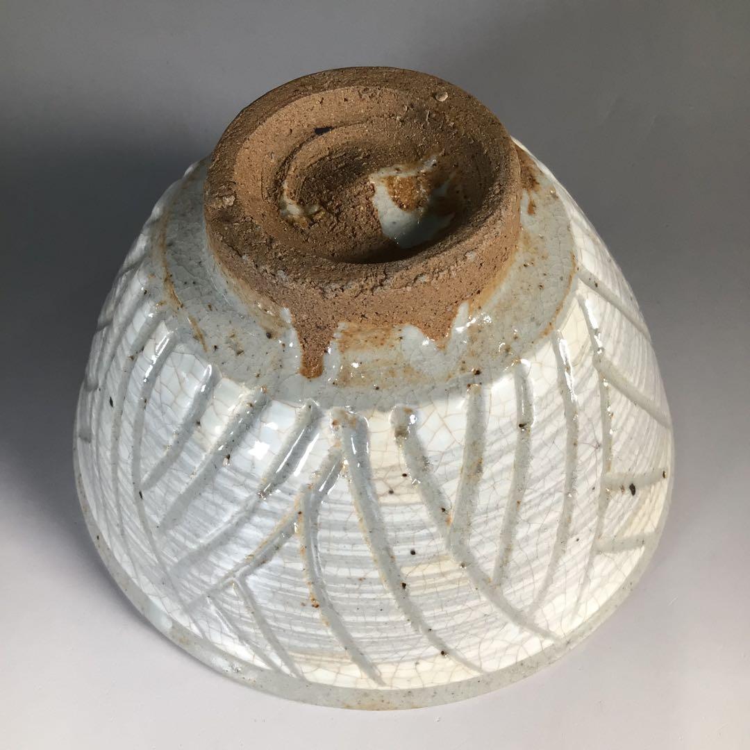 N58 茶碗 『山田健吉造』『表千家 堀内宗完 箱書』『彫刷毛目茶碗』