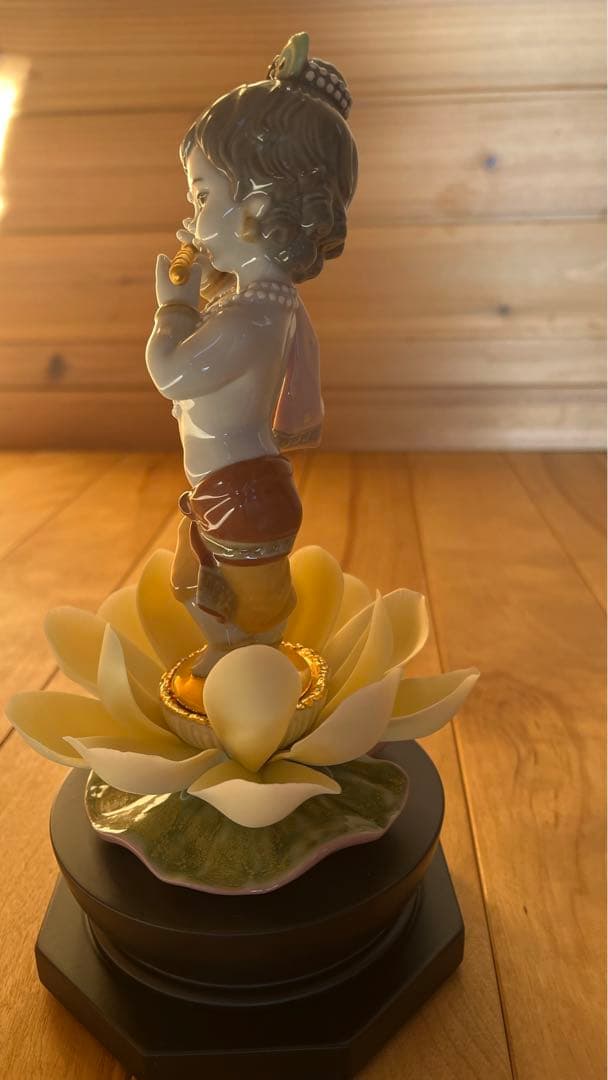 LIADRO バルゴパル　クリシュナ　新品