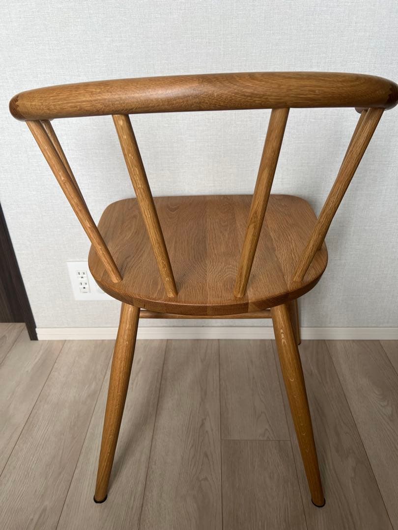 無印良品　ブナ材アームチェア　丸脚