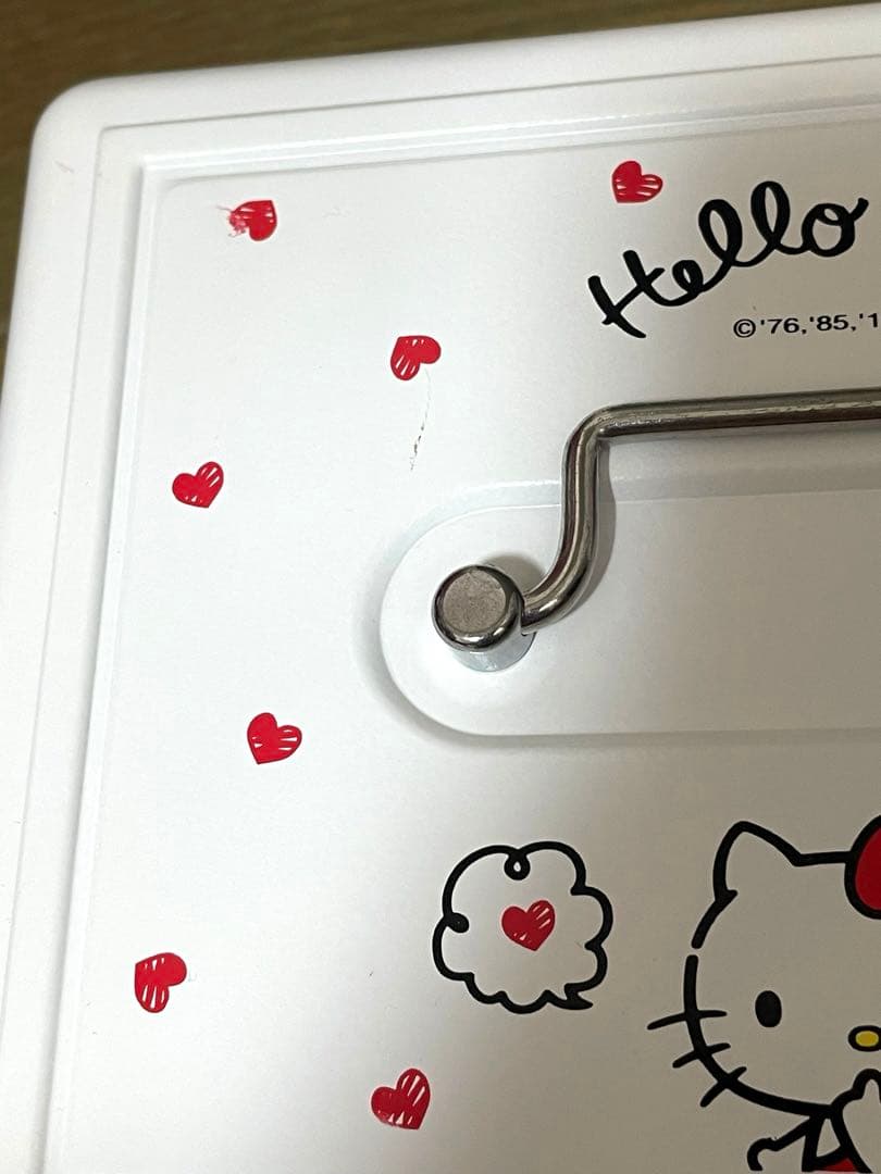 ハローキティ 激レア 手提げ金庫 白 - メルカリ