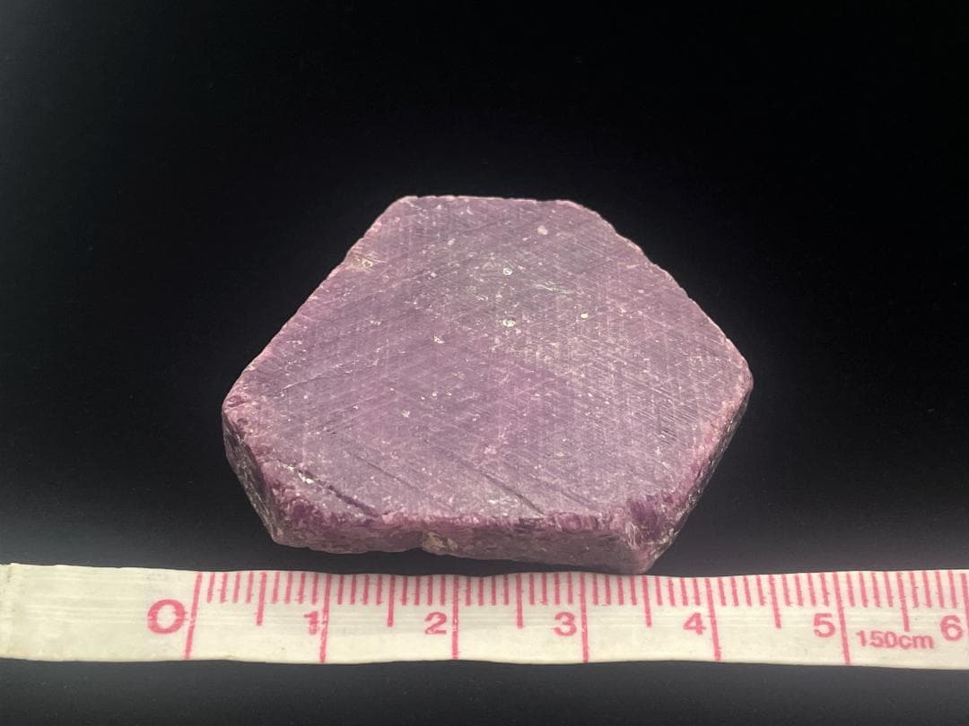 原石（ルビー）