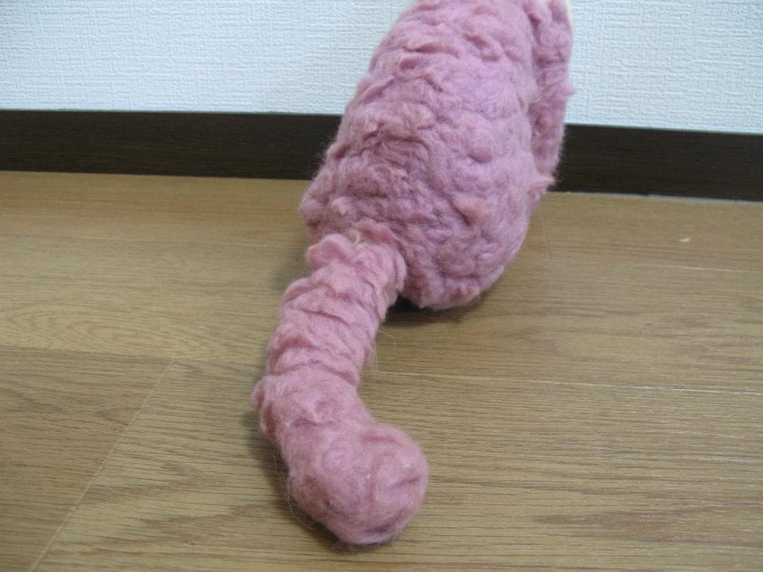 羊毛フェルト 猫のぬいぐるみ