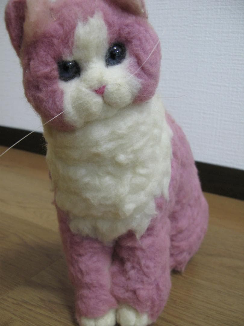 羊毛フェルト 猫のぬいぐるみ